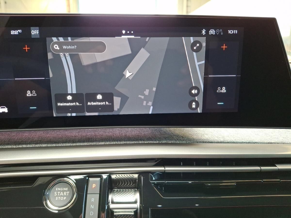 Peugeot 3008 Allure Hybrid 145 +Kamera+Pano-Nav+LED+SHZ