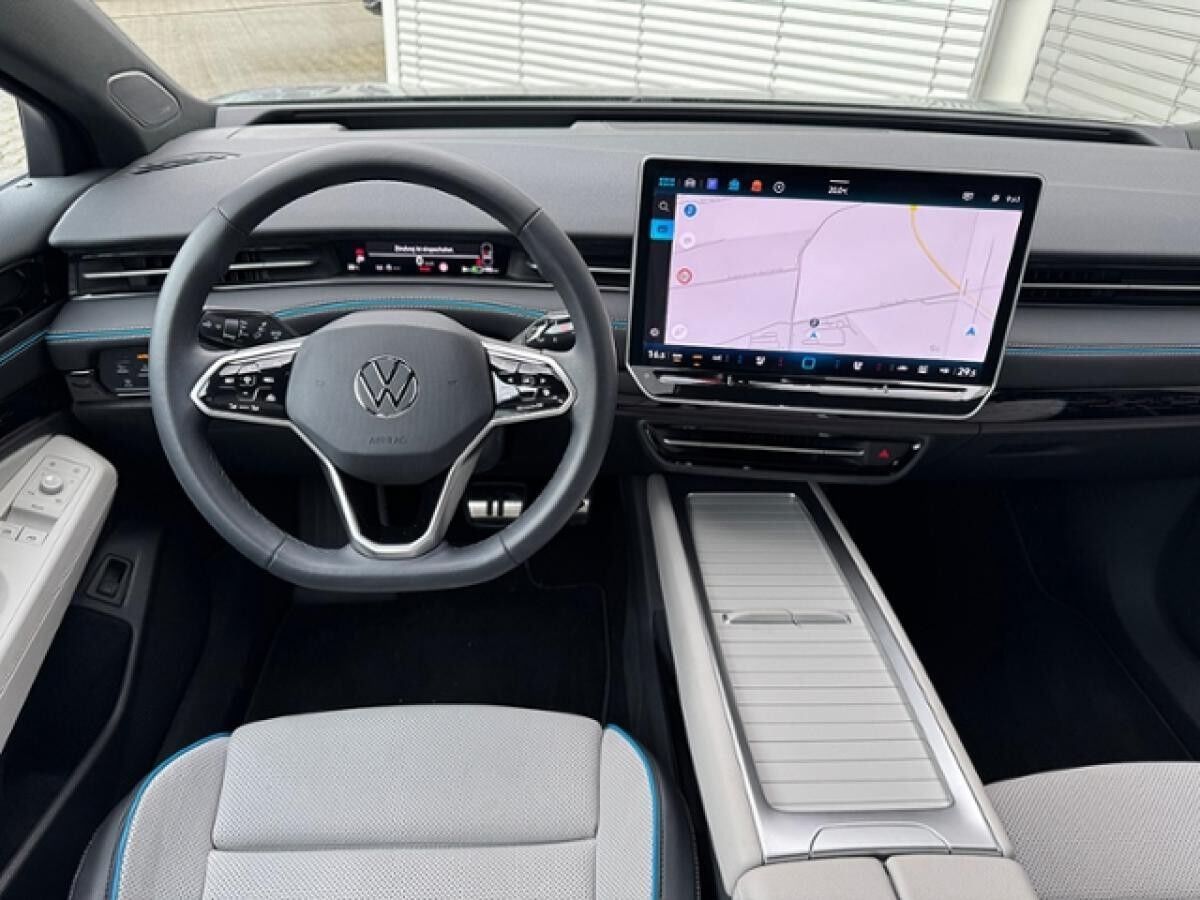 Volkswagen ID.7 Pro 82kWh *MATRIX*EASYOPEN*H&K*DCC* Volkswagen ID.7 Pro 82kWh *MATRIX*EASYOPEN*H&K*DCC*