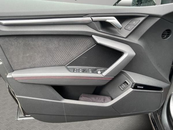 Audi A3 SB 35 TDI S line Matrix SONOS Kamera AHK