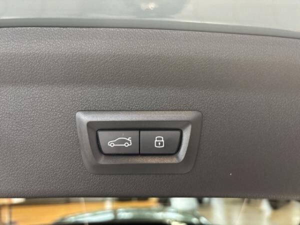 BMW 120 El.Sitze AHK 360°HUD Navi Lenkradheizung Harman/Kardon Komfortzugang