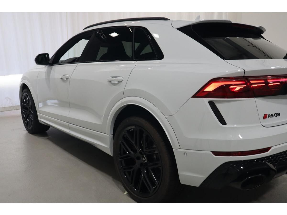 Audi RS Q8 4.0 TFSI*FACELIFT*UPE171*B&O*Massagesitze*Matrix-LED Audi RS Q8 4.0 TFSI*FACELIFT*UPE171*B&O*Massagesitze*Matrix-LED