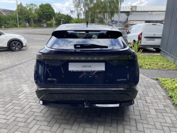 Nissan Ariya EVOLVE e-4ORCE 87kWh 306PS HUD El. Panodach Navi Leder Digitales Cockpit