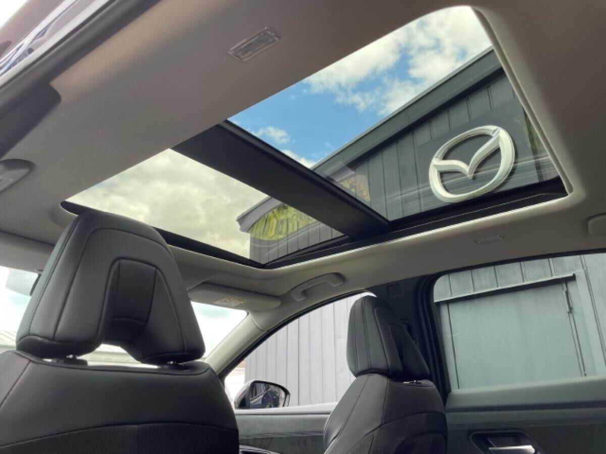 Nissan Ariya EVOLVE e-4ORCE 87kWh 306PS HUD El. Panodach Navi Leder Digitales Cockpit