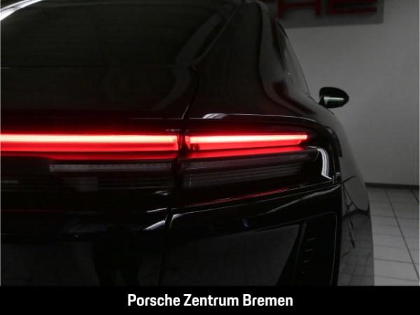 Porsche Macan Electric Turbo Sportpaket Burmester Panodach Hinterachslenkung