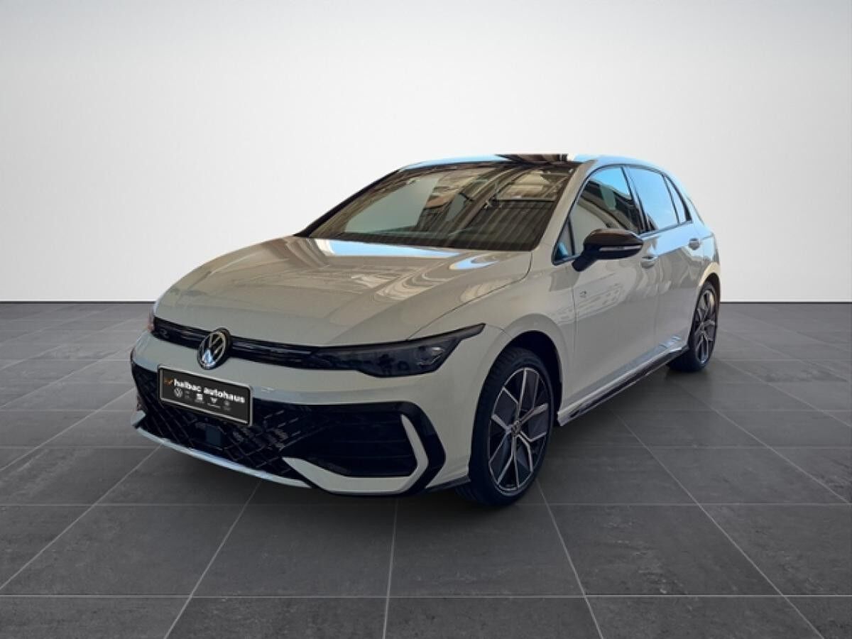 Volkswagen Golf 1.5 eTSI DSG R-Line+BLACKSTYLE+IQLIGHT+NAVI