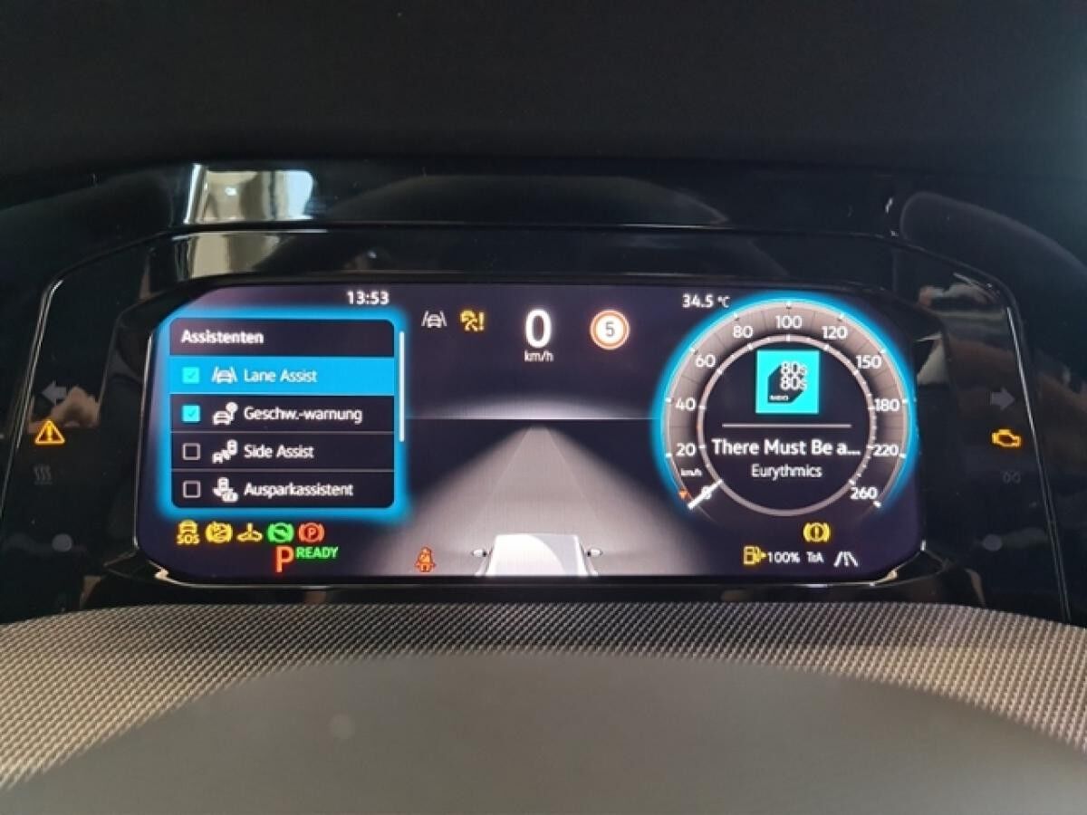 Volkswagen Golf 1.5 eTSI DSG R-Line+BLACKSTYLE+IQLIGHT+NAVI