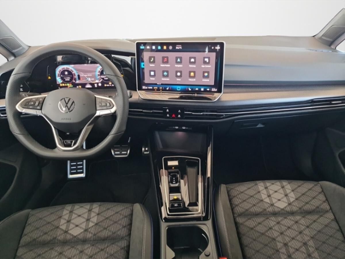 Volkswagen Golf 1.5 eTSI DSG R-Line+BLACKSTYLE+IQLIGHT+NAVI