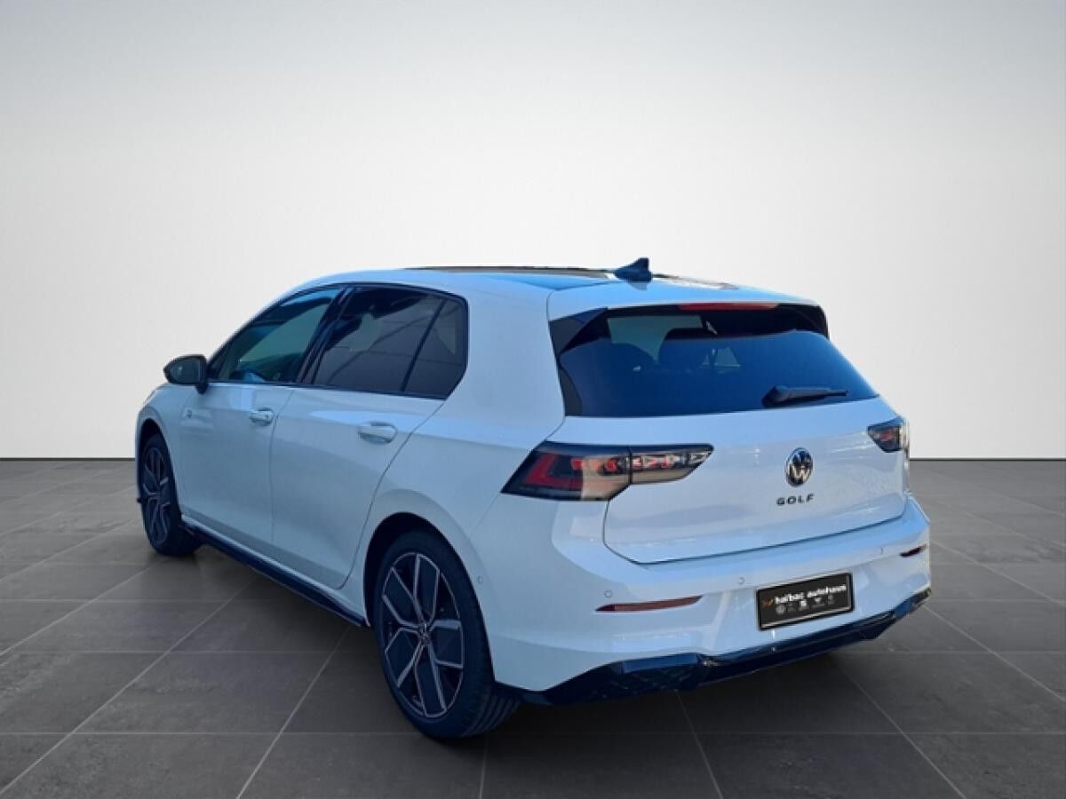 Volkswagen Golf 1.5 eTSI DSG R-Line+WR+BLACKSTYLE+NAVI+HARM