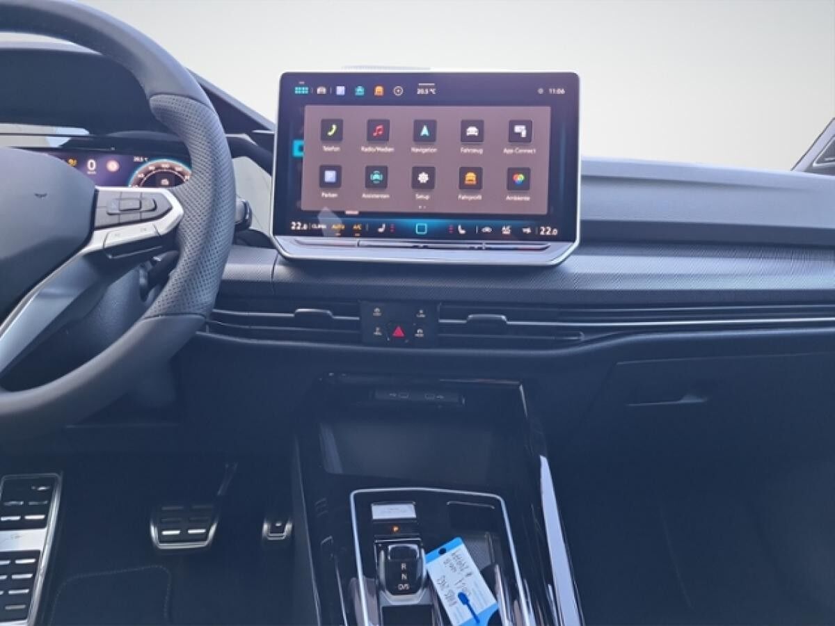 Volkswagen Golf 1.5 eTSI DSG R-Line+WR+BLACKSTYLE+NAVI+HARM