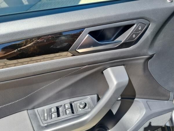 Volkswagen T-Roc 2.0 TDI DSG Style+WR+NAVI+LED+KAMERA+AHK