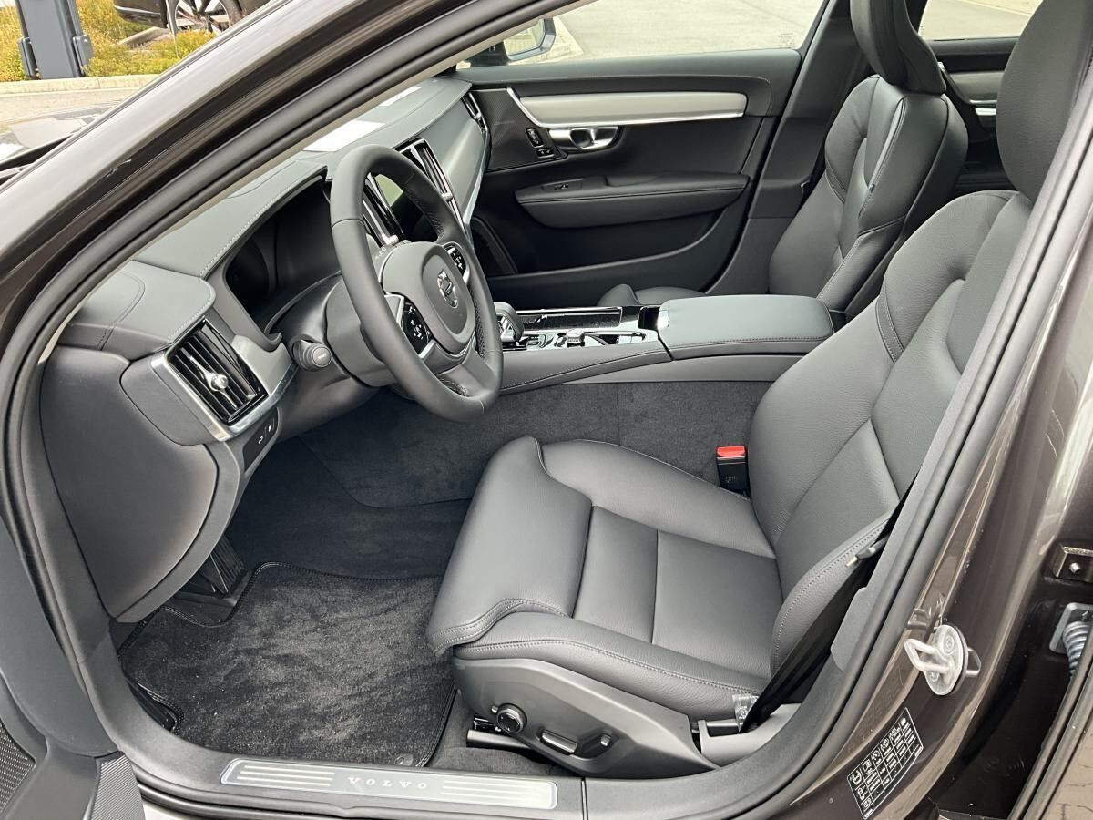 Volvo V90 T6 Plus Dark Plug in Hybrid *Sofort Verfügbar*