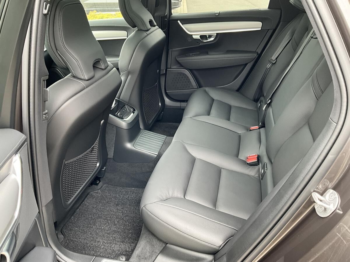 Volvo V90 T6 Plus Dark Plug in Hybrid *Sofort Verfügbar*