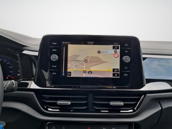 Volkswagen T-Roc 2.0 TDI DSG Style+WR+AHK+PANOD+NAVI+LED+KA
