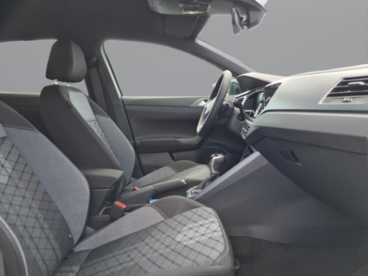 Volkswagen Taigo 1.5 TSI DSG R-LINE+MATRIX+NAVI+WR+BLACKSTY