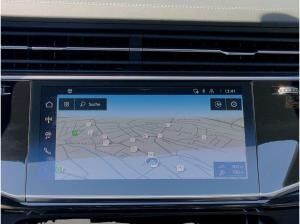 Audi SQ8 SUV TFSI INDIVIDUAL*AHK*Fahrwerk Adv.*Assi+