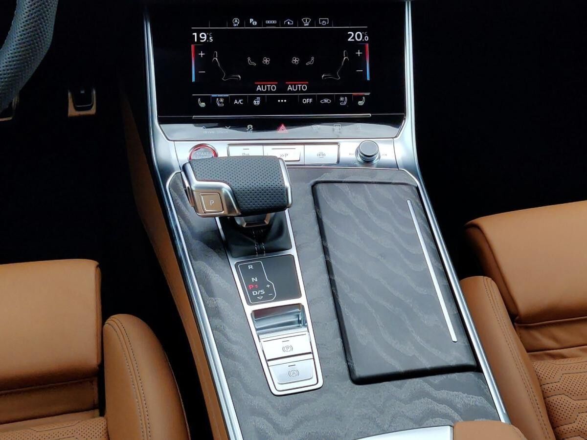 Audi RS6 RS 6 Avant performance StHzg*Keramik*AHK*305kmh*