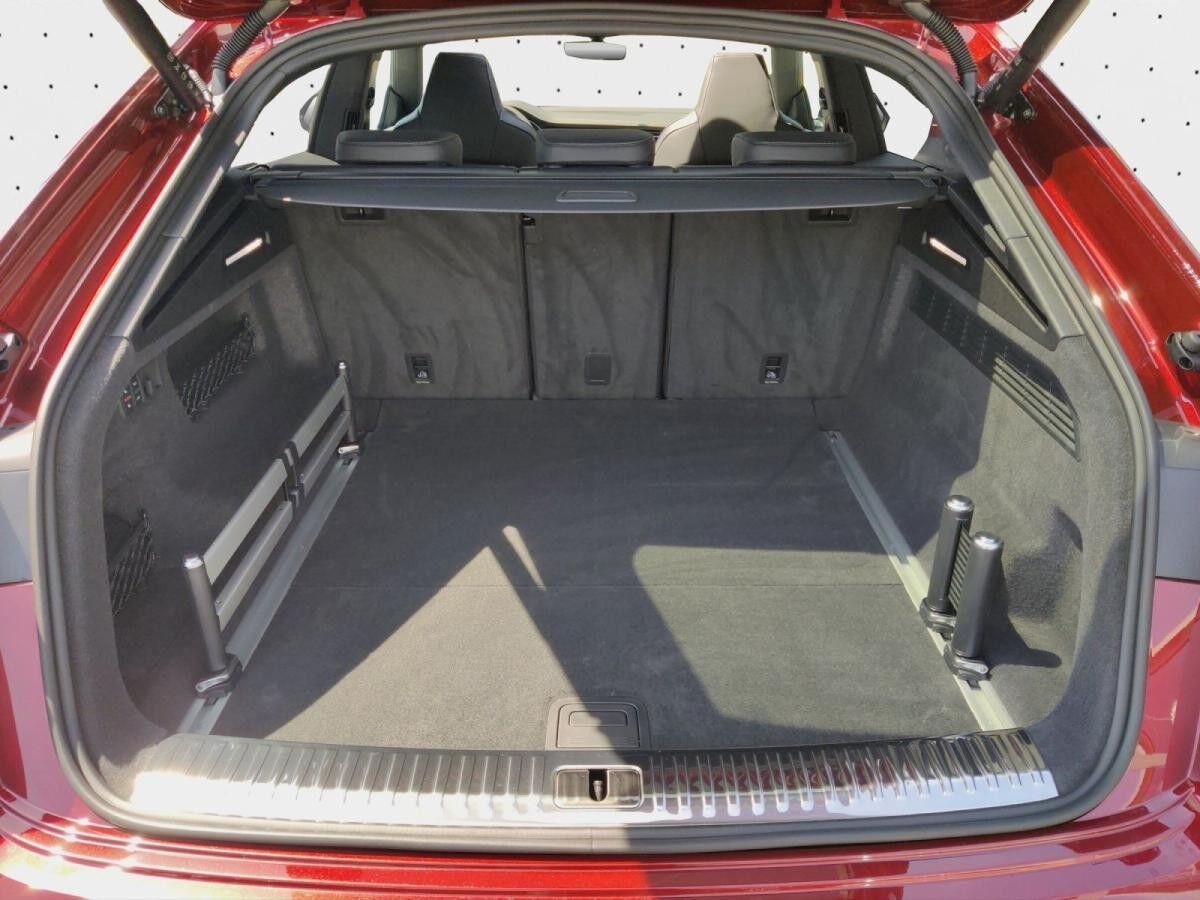 Audi SQ8 SUV TFSI INDIVIDUAL*AHK*Fahrwerk Adv.*Assi+