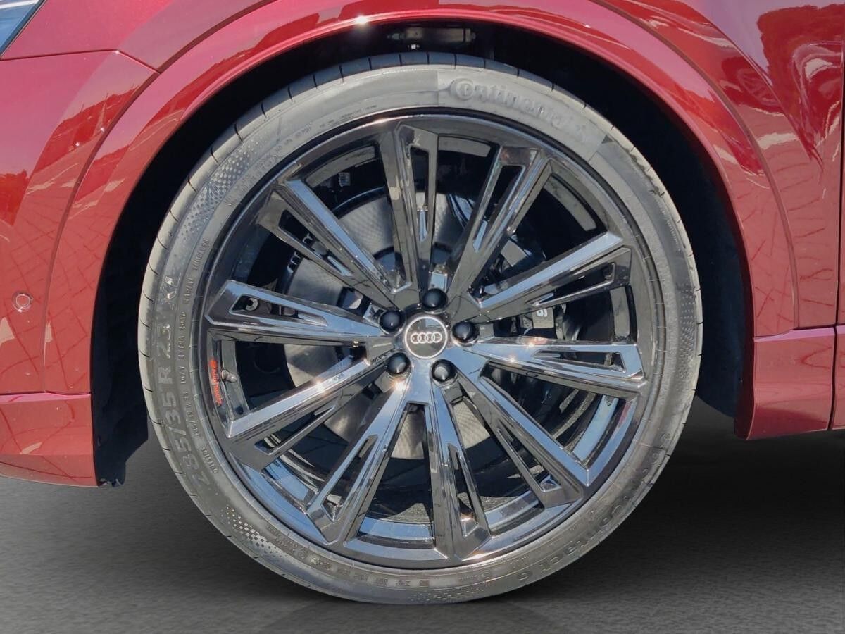 Audi SQ8 SUV TFSI INDIVIDUAL*AHK*Fahrwerk Adv.*Assi+