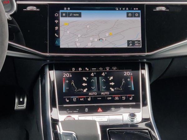 Audi RS Q8 SUV performance Massage*305kmh*FahrwerkAdv