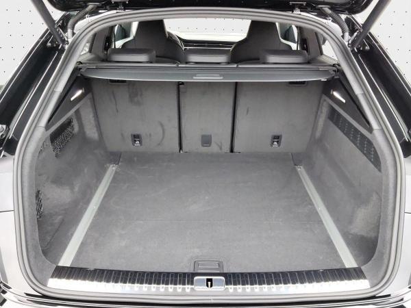 Audi RS Q8 SUV performance Massage*305kmh*FahrwerkAdv