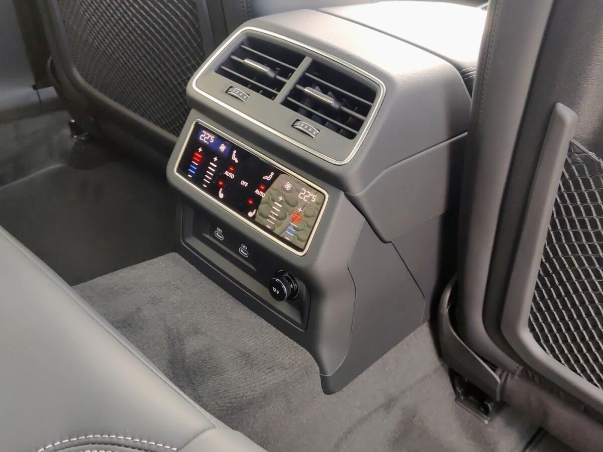 Audi RS6 RS 6 Avant performance StHzg*Carbon*RS-Dynamik+