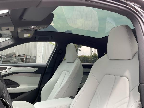 Audi A6 Limousine e-hybrid quattro Matrix HUD B&O 360