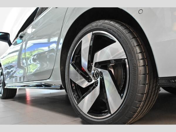 Volkswagen Golf VIII 2.0 TSI DSG GTI Clubsport Black Style