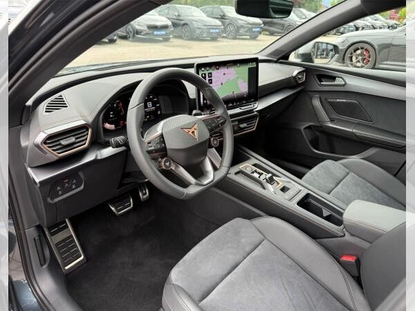 Cupra Leon Sportstourer VZ 2.0 TSI 245 kW DSG (UVP 64.012€/Alles inklusive) PANO/NAV/AHK/SIDE/MATRIX/SENNH./UVM