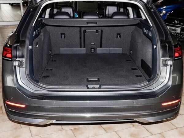 Volkswagen Passat Business 1,5 eTSI DSG Business ACC AreaView AHK LED Navi