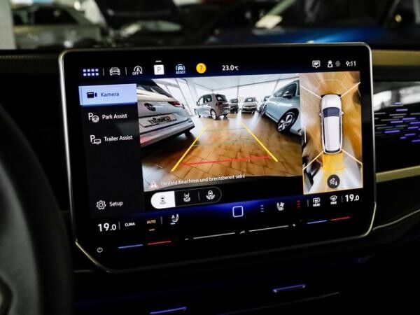 Volkswagen Passat Business 1,5 eTSI DSG Business ACC AreaView AHK LED Navi