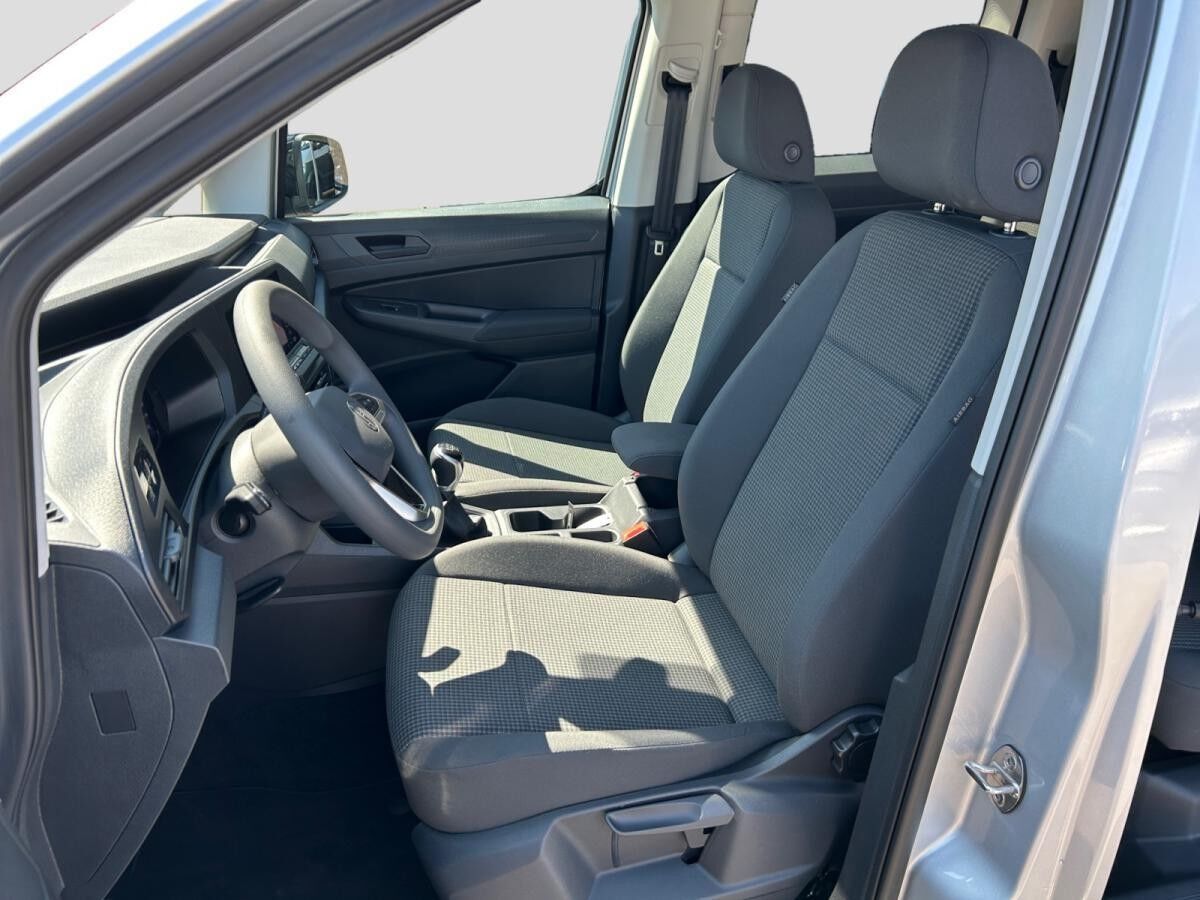 Volkswagen Caddy 1,5TSI KAMERA AHK FLÜGEL SITZH