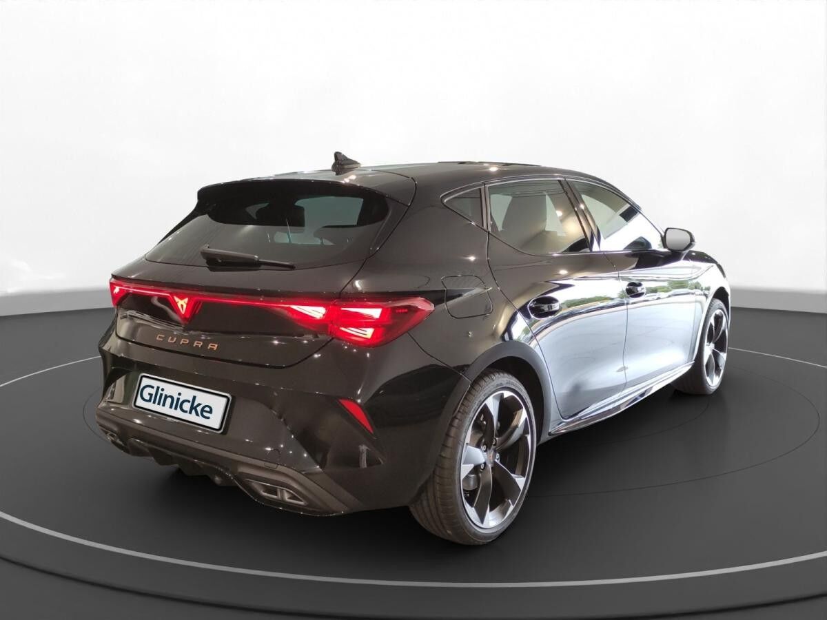 Cupra Leon 1.5 eTSI DSG Sitzheizung