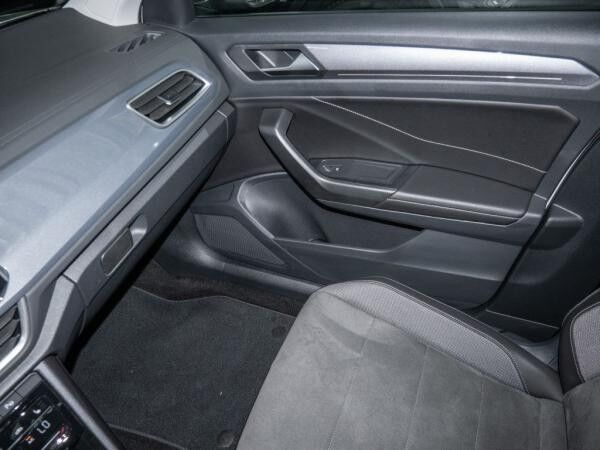 Volkswagen T-Roc 2.0 TDI DSG Style Navi LED PDC Sitzhzg APP