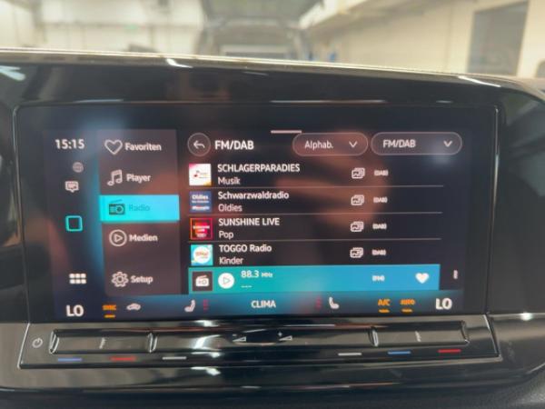 Volkswagen Caddy Dark Label 2.0 TDI 90 KW 4-Motion *AHK*LED*Navi