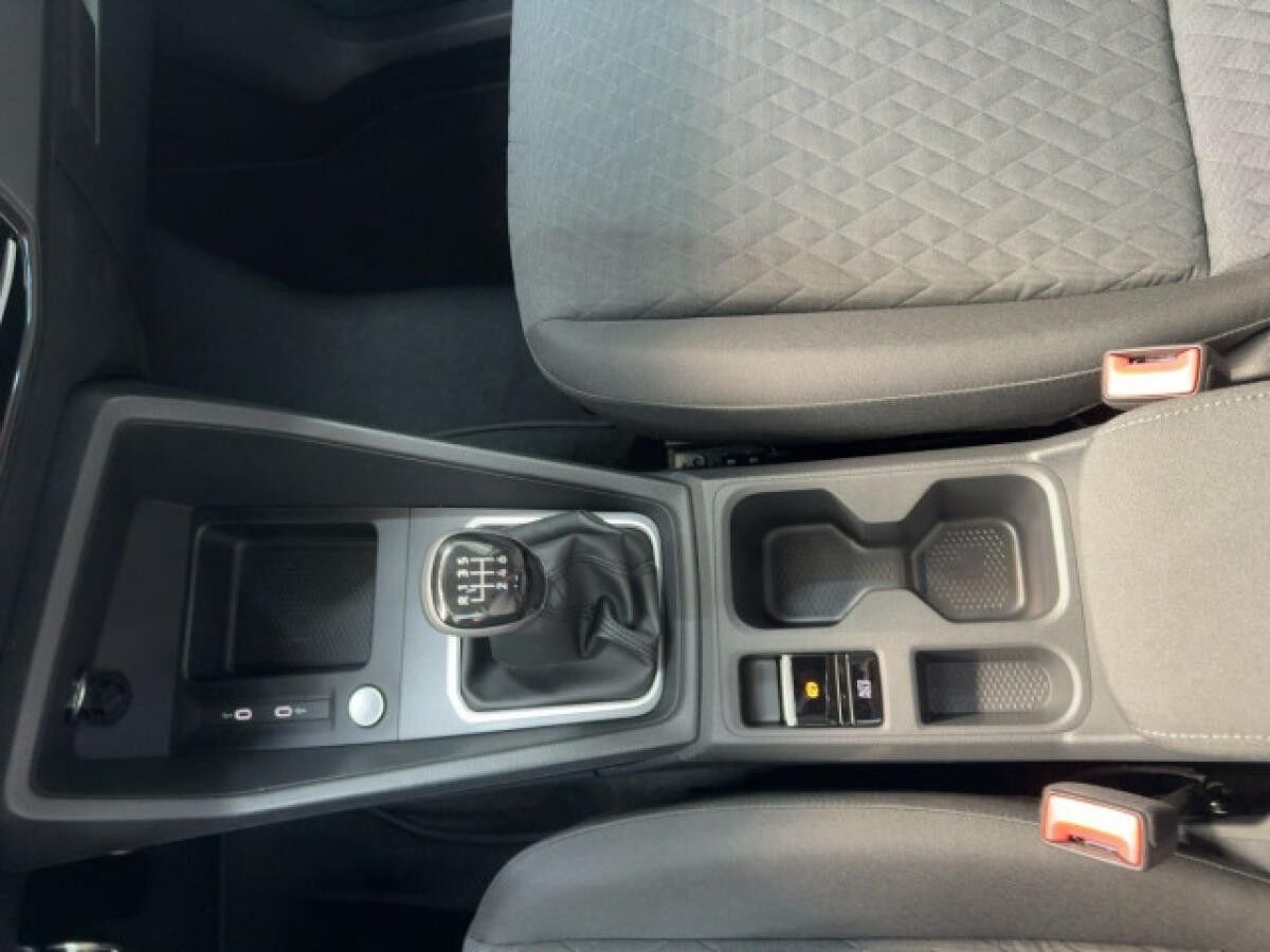 Volkswagen Caddy Dark Label 2.0 TDI 90 KW 4-Motion *AHK*LED*Navi