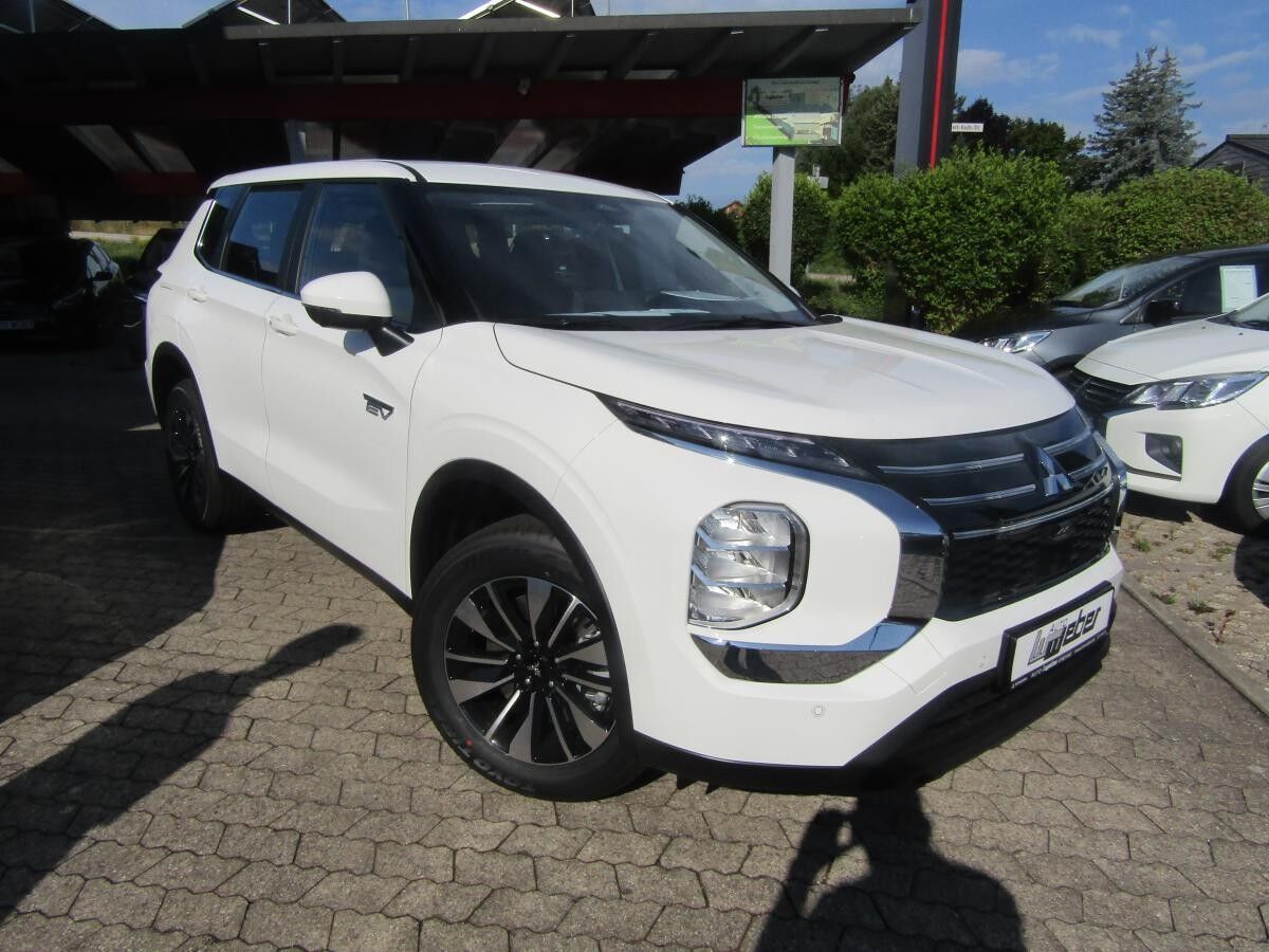 Mitsubishi Outlander PHEV BASIS NAVI LED KAMERA