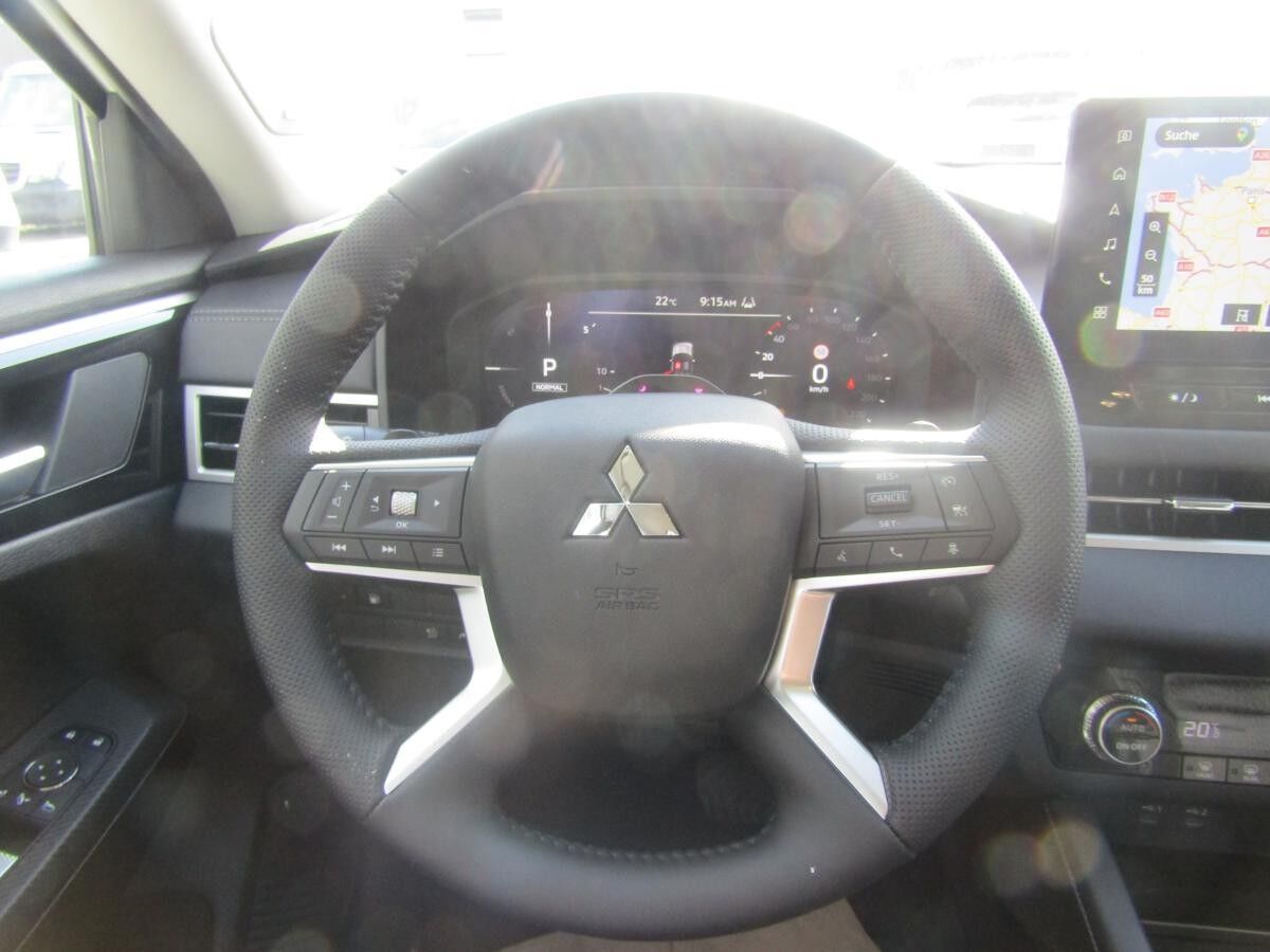 Mitsubishi Outlander PHEV BASIS NAVI LED KAMERA