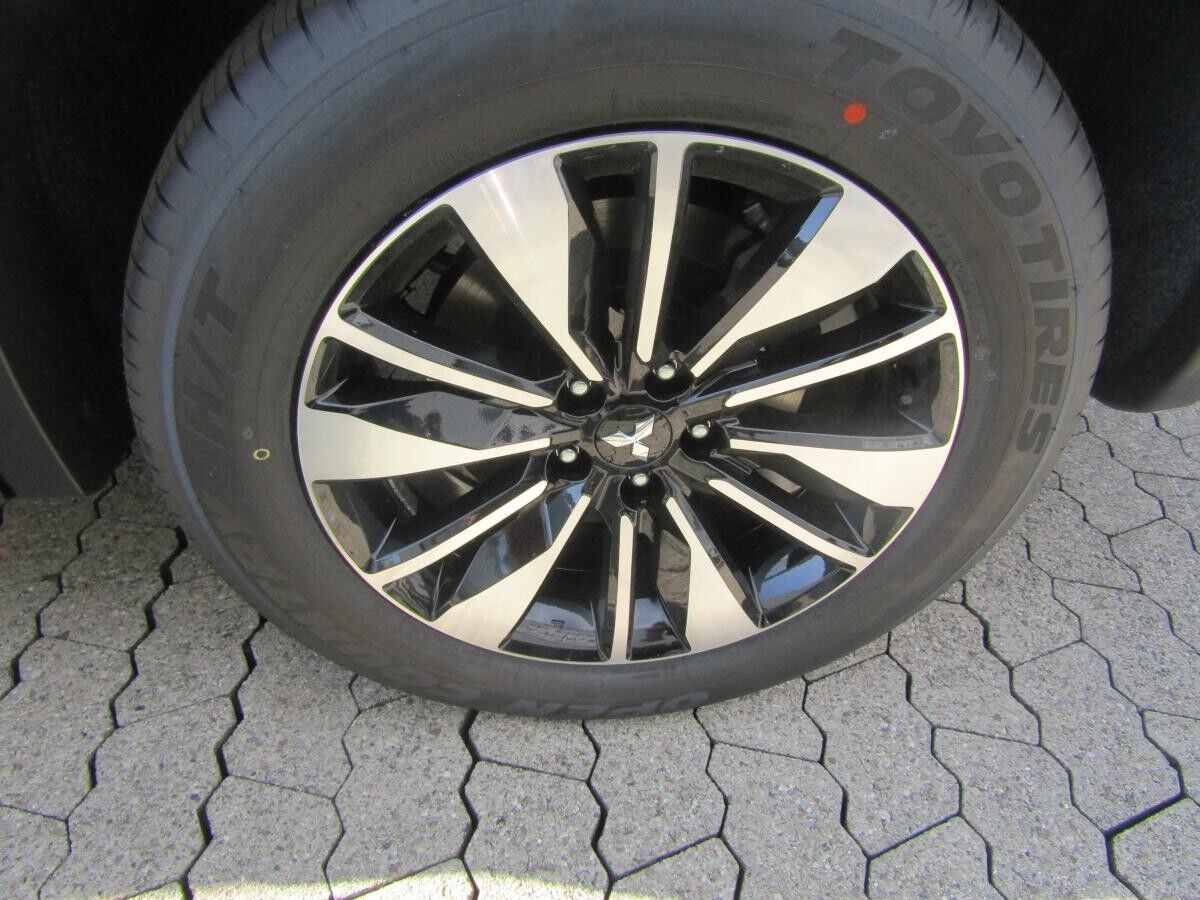 Mitsubishi Outlander PHEV BASIS NAVI LED KAMERA