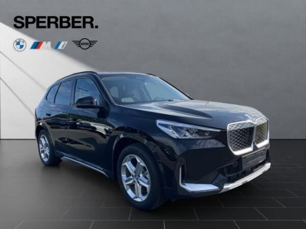BMW iX1 xDr.30 xLine,Travel Pkt.,Lenkradhzg.,AHK,Aktivsitz,uvm.