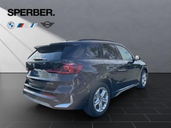 BMW iX1 xDr.30 xLine,Travel Pkt.,Lenkradhzg.,AHK,Aktivsitz,uvm.