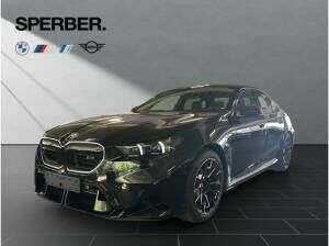 BMW M5 Limo.Driv.Ass.Prof,Comf. Pkt.,AHK,M Carbon Ext. Pkt.,uvm.