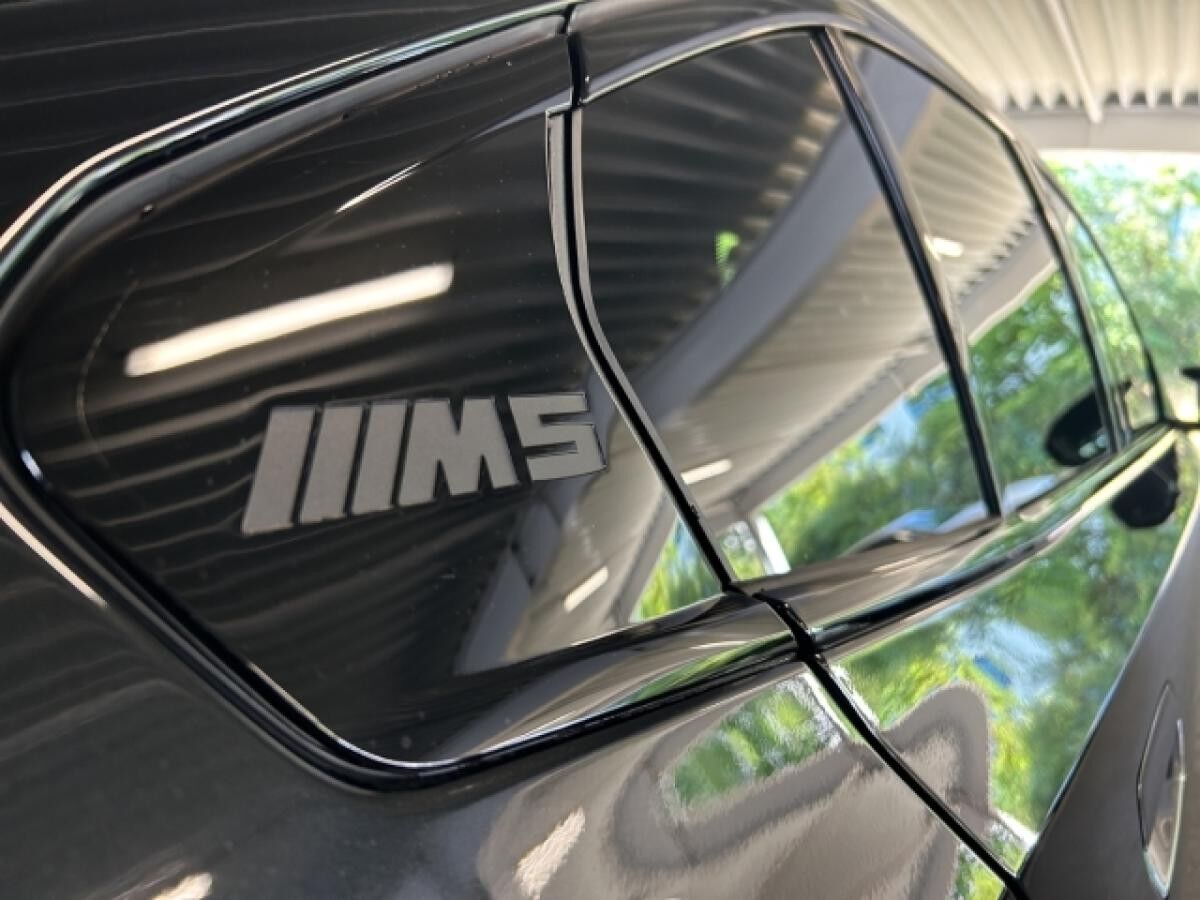 BMW M5 Limo.Driv.Ass.Prof,Comf. Pkt.,AHK,M Carbon Ext. Pkt.,uvm.