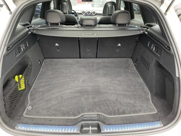 Mercedes-Benz GLC 220 d 4M AMG Premium Fahrassitent Pano AHK