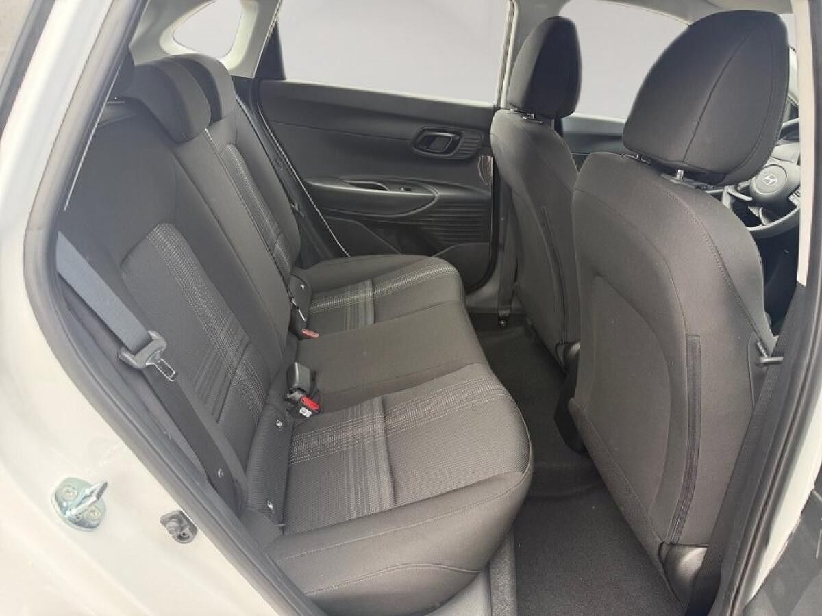 Hyundai i20 (MY25) 1.0 T-GDI (100 PS) 6-MT 2WD Select