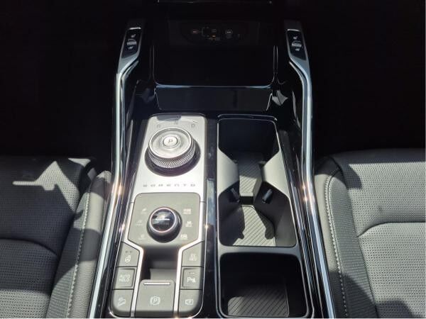 Kia Sorento PHEV AWD Plug&Ride 7-S | 0,5% | PANO | GEWERBLICH |