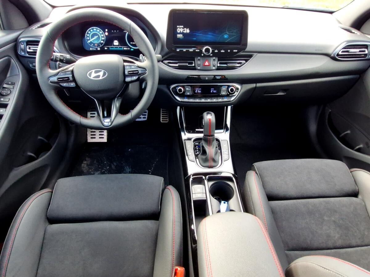 Hyundai i30 1.5 T-GDI 48V N Line NAVI|KAMERA|PDC|SHZ