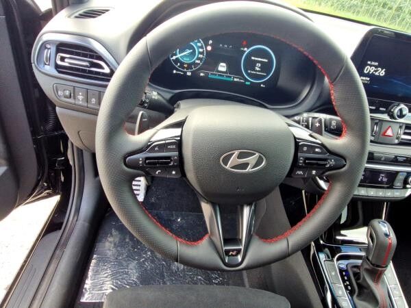 Hyundai i30 1.5 T-GDI 48V N Line NAVI|KAMERA|PDC|SHZ