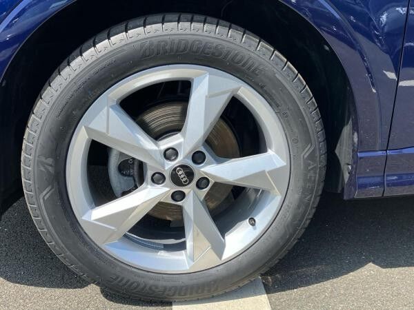 Audi Q3 S line 35 TFSI MMI LED AHK Abstandstempomat