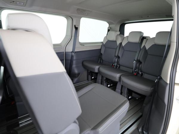 Volkswagen T7 Multivan Taxi 2.0 TDI DSG LÜ+RFK+PARKASSIST
