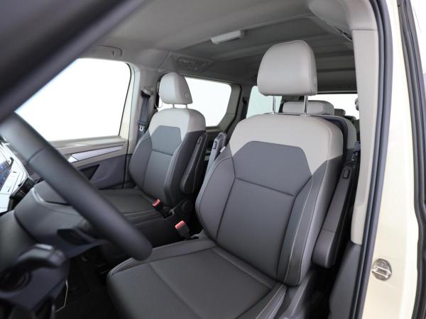 Volkswagen T7 Multivan Taxi 2.0 TDI DSG LÜ+RFK+PARKASSIST